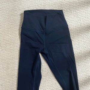 Lululemon Navy Blue Wunder Under leggings